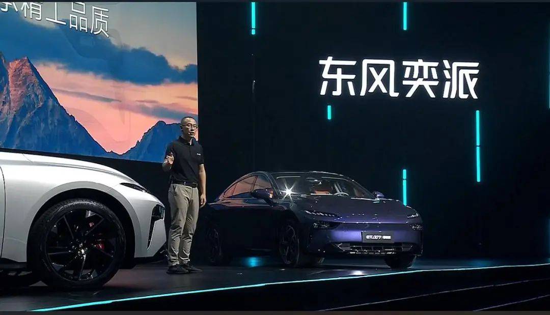 亚华电子：公司三代病房智能通讯交互系统具备AI视觉监测人脸识别语音控制功能公司将不断加大AI、物联网等技术在医养场景的应用(图5)