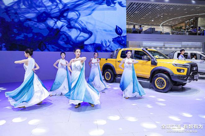 成都车展新车多这款乘用皮卡“好巴适”(图4)