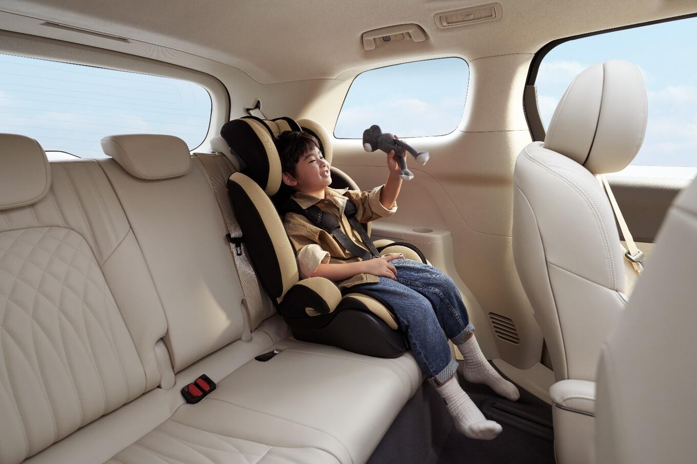 真安全、线款新岚图梦想家正式上市(图8)