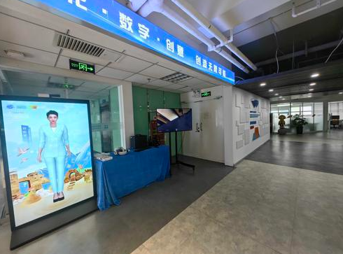 AI驱动“智变”！银川经开区打造产业升级新引擎(图2)