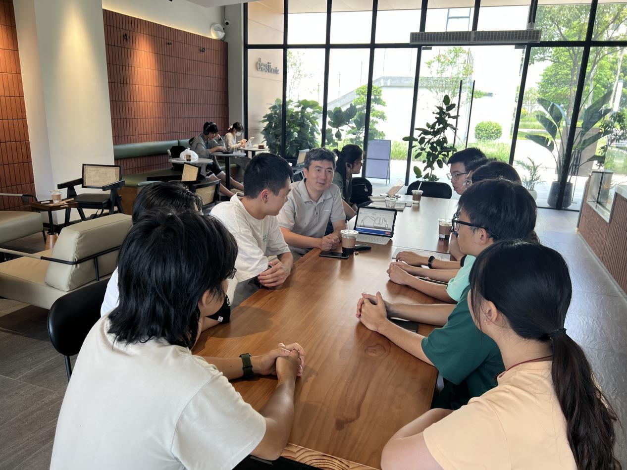 【】胡安：教技术更传温情带学生用AI为乡村记忆“存档”丨教师节之AI老师(图5)