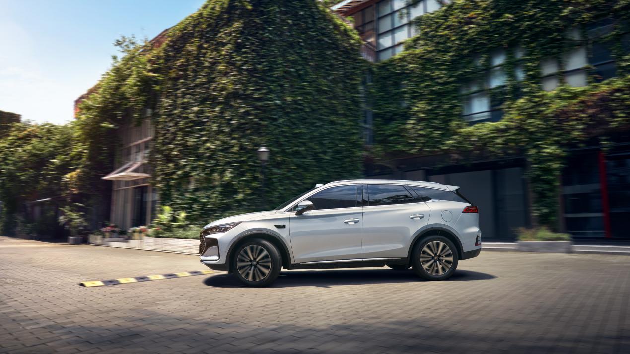 一车全能家用首选！唐DM-i智驾版175KM长续航版上市售价1798万起(图6)