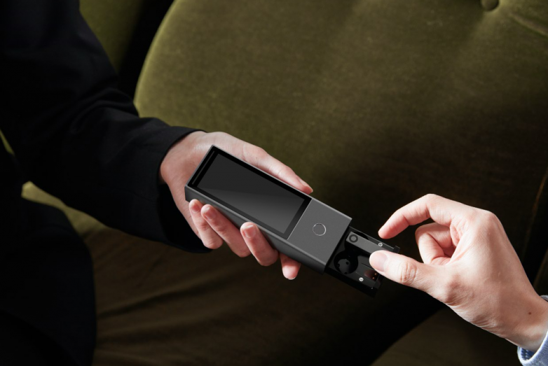 革新多人跨语言交流的时空壶X1同声传译器AI同传六边形战士(图3)