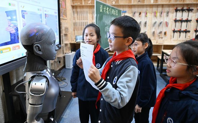 机器人老师这次真的进课堂了……(图2)