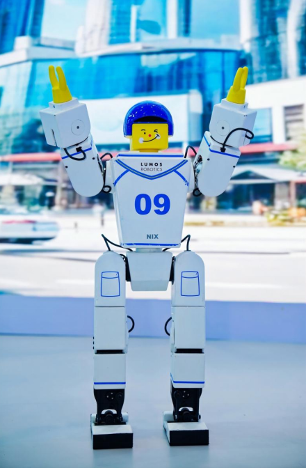 鹿明机器人携硬核产品亮相高交会彰显具身智能创新实力(图3)