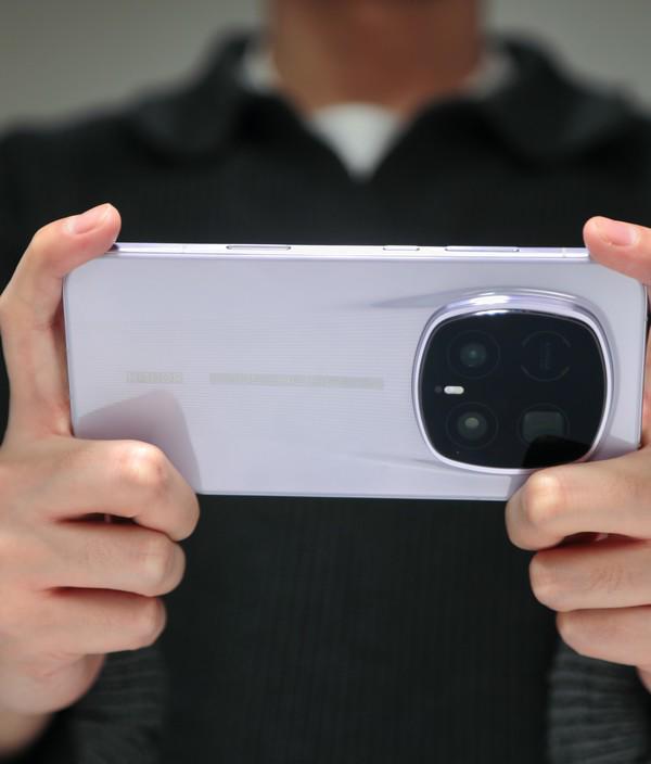 Magic8RSR保时捷设计上手体验：不只是联名更是性能与美学的终极融合(图4)