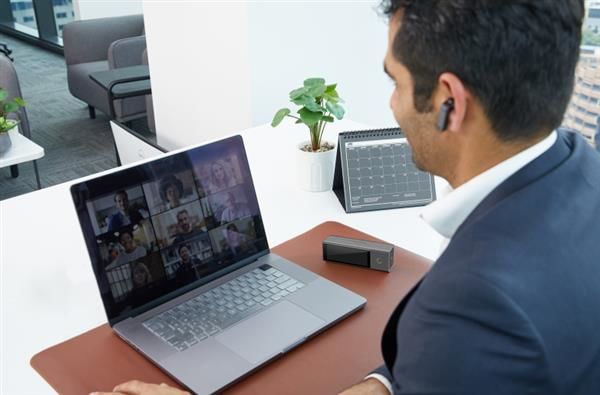 全球首款独立AI同传终端时空壶X1重构多人跨语言沟通生态(图2)