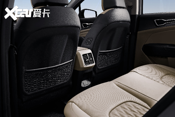 10万级SUV优选！起亚狮铂拓界诚意上市“焕新一口价”1099万起(图8)