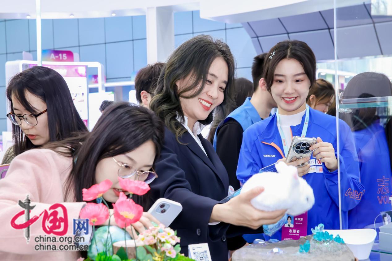 在橙果铺子科创与产业“握手”(图5)