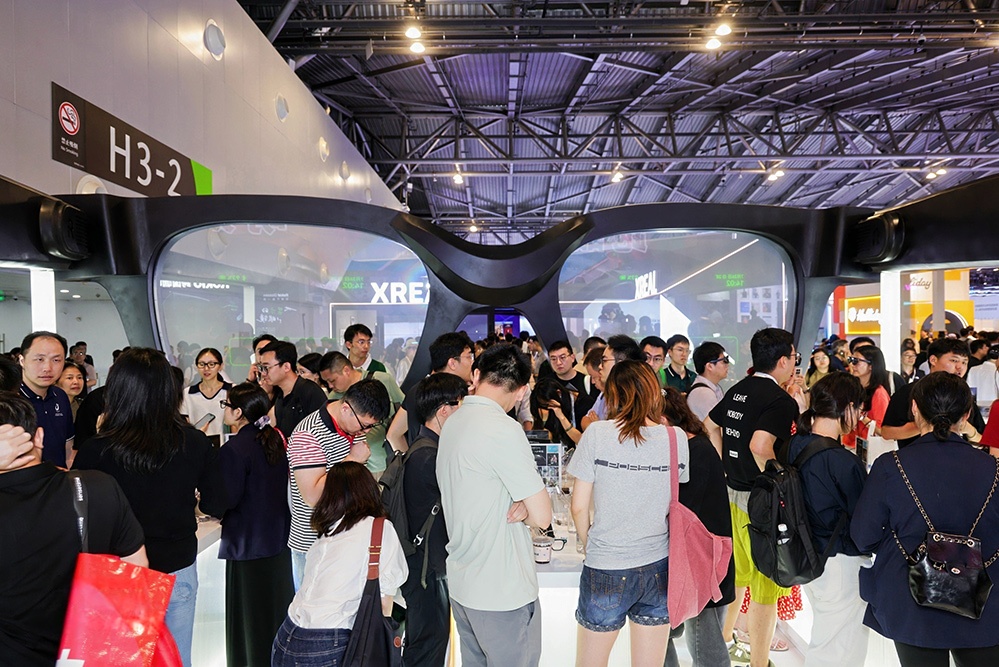 用AI眼镜移动支付、玩黑神话？听听试过的用户怎么说(图1)